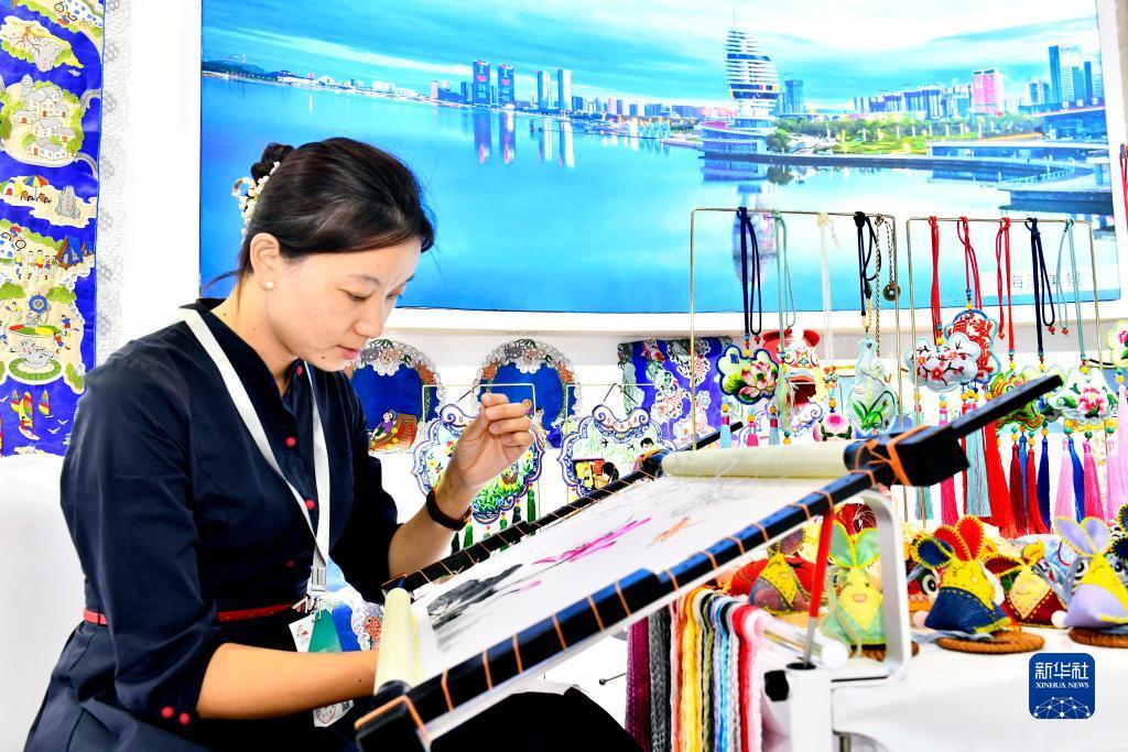 宝马娱乐bm1200.com